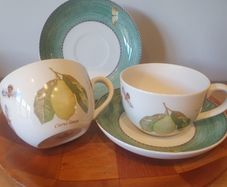 Set of 3 Wedgwood "Sarah's Garden" Pattern Cups and Saucers in Perfect Condition Fruit Bees Butterflies