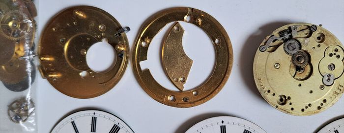 Lot of Watch Parts & Movements - See Description for Condition