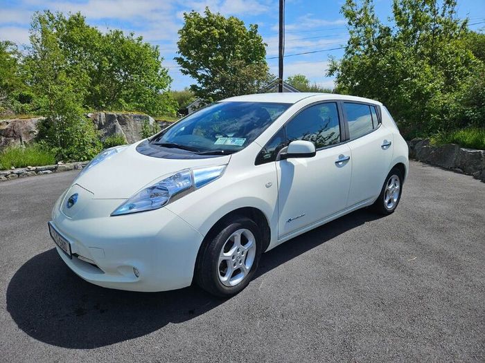 Nissan Leaf 2017 30KWh Low Milage