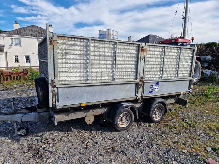 Trailer