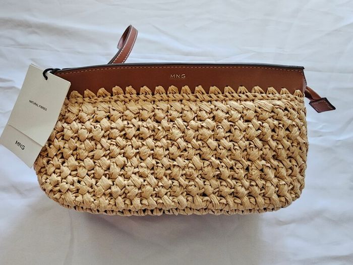Mango Straw Woven Clutch Bag