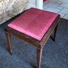 Makeup Stool