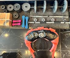 Gym equipment, total weight around 100kg , like new