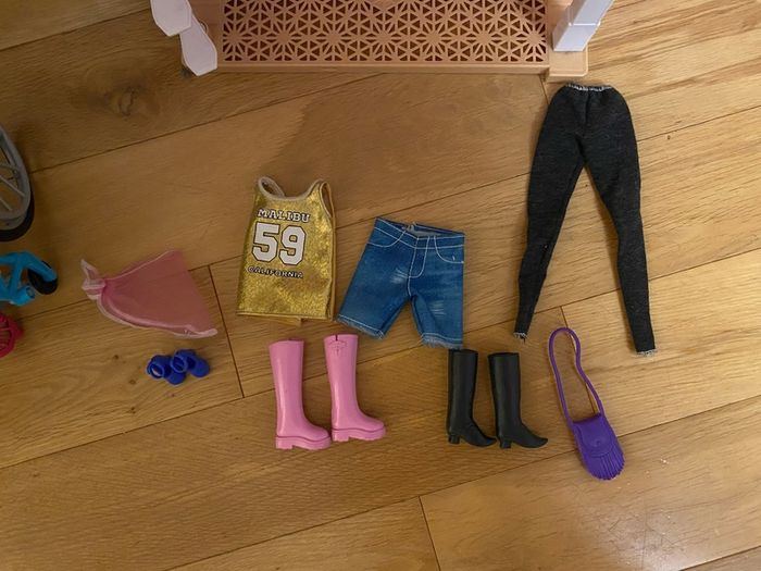 Barbie House Playset with Dolls