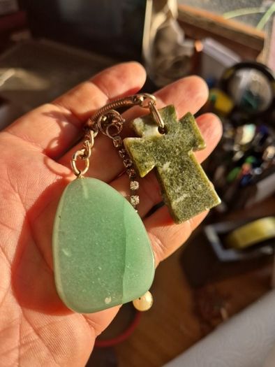 Vintage Irish Keyring with 2 Green Stones