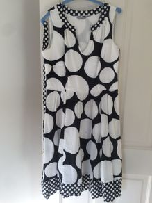Per Una size 12 navy & white polka dot dress with V neck and belt