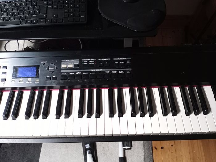 Roland RD700 SX