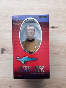 Sideshow Collectibles Star Trek Captain Kirk Bust