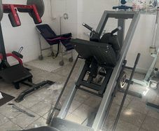 Leg Press x Hack Squat Machine