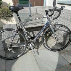 Giant Defy 5 road bike, size L