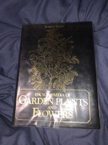 Reader's Digest Encyclopaedia of Garden Plants and Flowers Hardcover - 1993