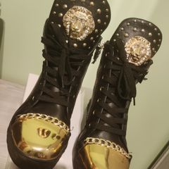 Lion Sneakers