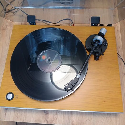 ROBERTS RT 200 Elite turntable