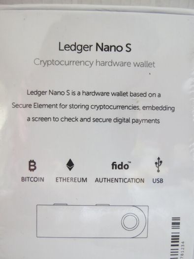 NEW >> Ledger Nano S - Cryptocurrency hardware wallet