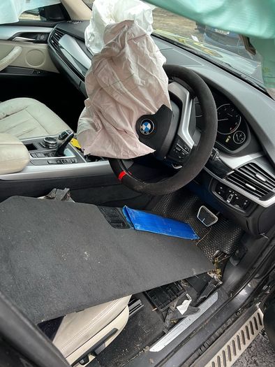 Breaking bmw x5 2015 xDrive25d f15 A90/7