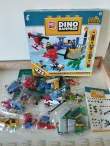Block Tech Dino Rampage Set