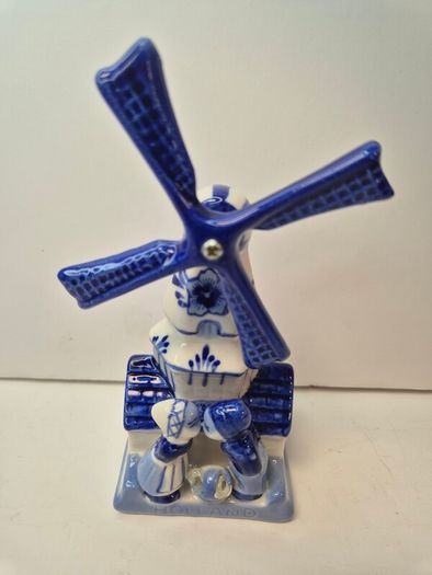 Vintage Delft Blue Windmill Figurine (TS Holland)  Pristine Condition