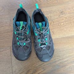 Boys hiking shoes