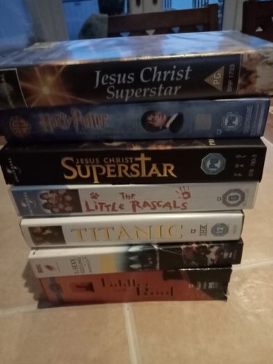 VCR collectors 90s 1000 nostalgia enthus
