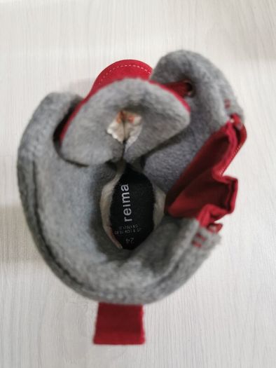Girl's Reima boots size UK 7