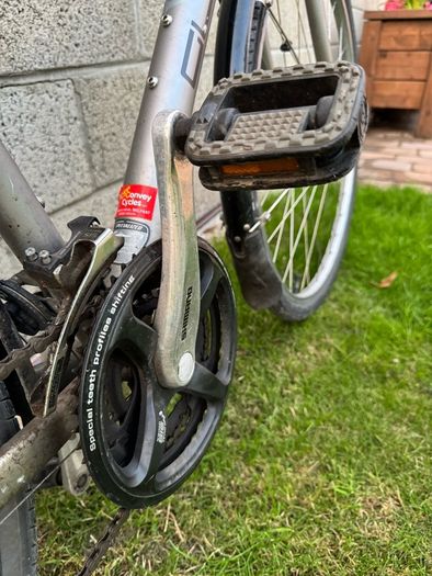 Specialized Globe hybrid commuter men's bike