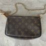 Louis Vuitton Pochette Image 2