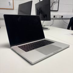 Apple MacBook Pro 16-inch M1 Max (2021), 32 GB RAM - Excellent Condition