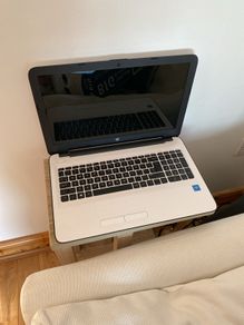 HP laptop 15.6 inch screen used once in emergency free USB drive