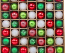 3cm Shatterproof Christmas Baubles, Country Red Green and White Christmas Ball Ornaments for Christmas Tree Decoration MULTIPLE COLOURS AVAILABLE, SEE PHOTOS (FREE POSTAGE)