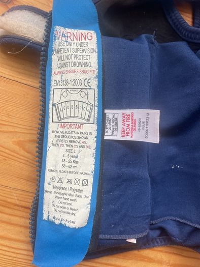kids lifejacket