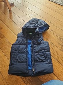 sleeveless coat  kids Xs benetton