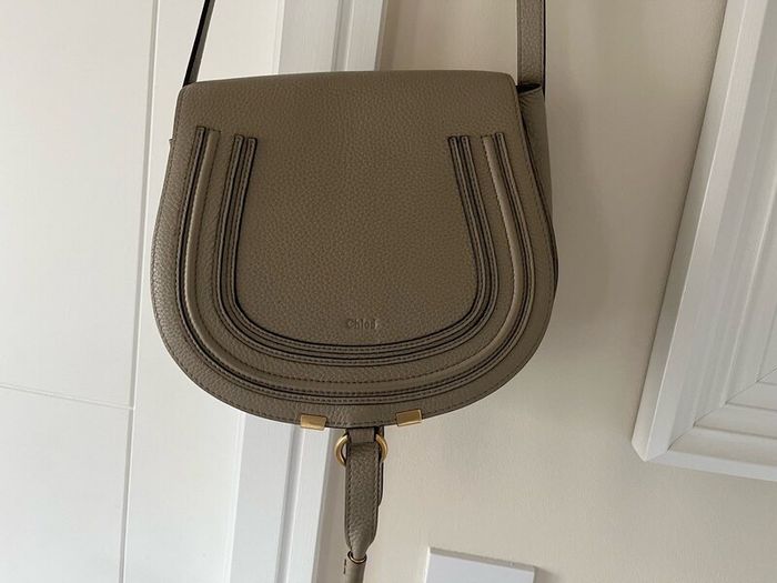 Ladies handbag