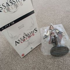 Assassin's creed white edition figure ps3