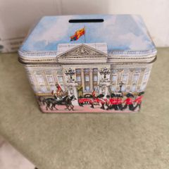 Churchill's Buckingham Palace Empty Tin Money Box Churchill Confectionery UK