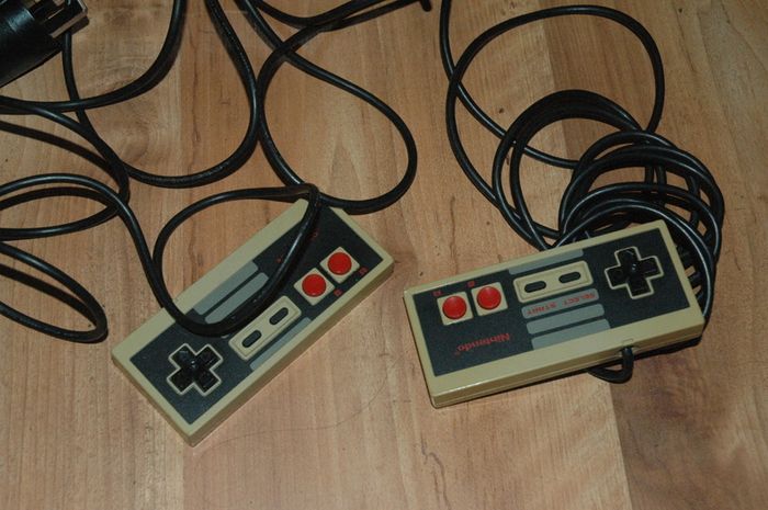 Genuine Nintendo Entertainment System