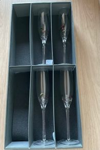 Beautiful Cashel Living champagne glasses Brand New