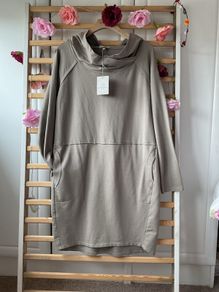 dress bnwt casual hooded dress size small 10/12 khaki marina gigli