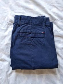 Tommy hilfiger Cargo pants Navy Size 32/32 zip fly navy in excellent condition