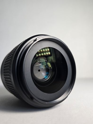 Nikon 35mm f1.8 FX