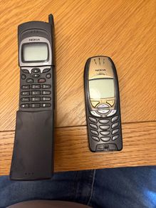 Nokia 8110i and 6310i