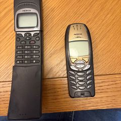 Nokia 8110i and 6310i