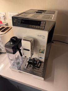 DeLonghi Eletta - Cappuccino Top