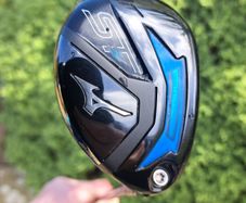 Mizuno STz 230 4 Hybrid