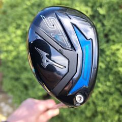 Mizuno STz 230 4 Hybrid