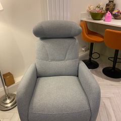 Electric recliner armchair