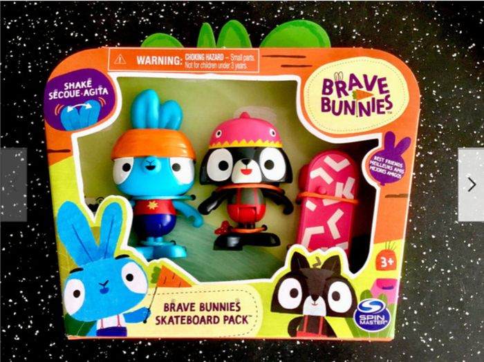 BRAND NEW Brave Bunnies 2 Figures With Skateboard Pack Action Figure