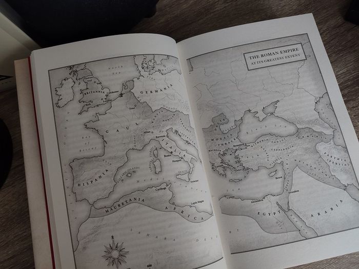 Powers and Thrones: A New History of the Middle Ages ! Hardcover ! by Dan Jones ! 2021 ! by Apollo !
