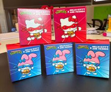 Teenage Mutant Ninja Turtles and Hello Kitty MacDonalds Figures Raphael Leonardo