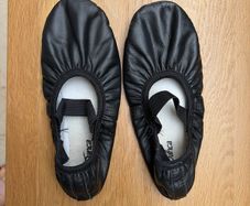 Boys ballet pumps