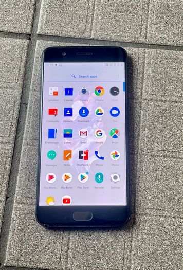 One plus 5 8 gb Ram